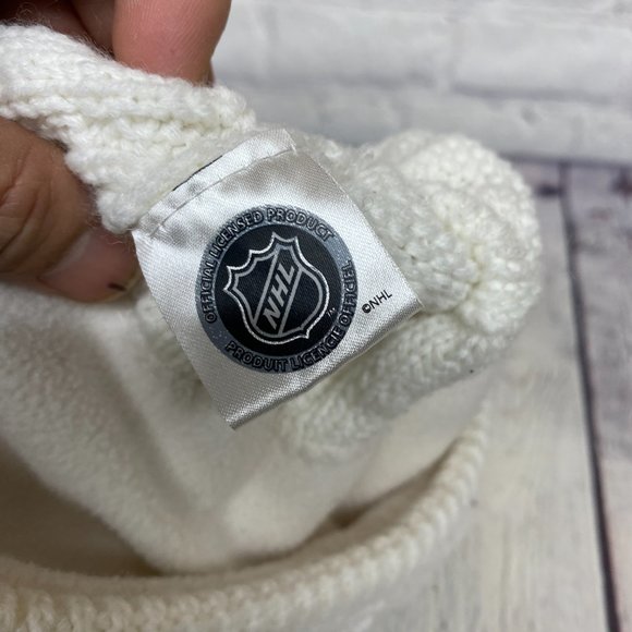 Edmonton Oilers Beanie Women Winter Hat Cap Toque White Cable Knit NHL Hockey - Picture 6 of 9